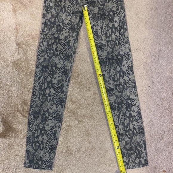 ZARA | Snake Print High Rise Skinny Jean - Picture 11 of 12